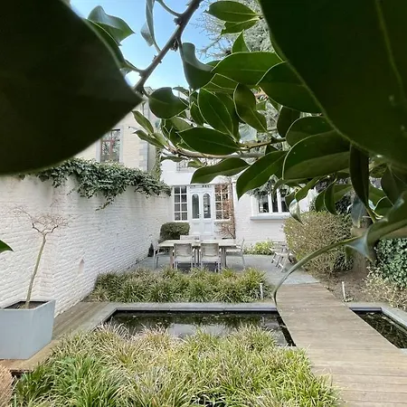 Le Bec Dans L'o, Au Coeur De
